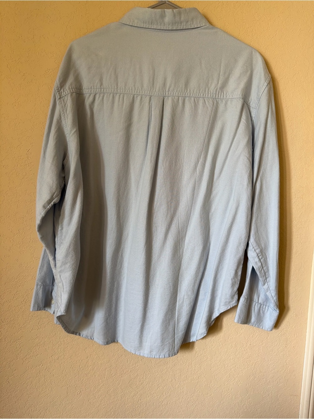 AE button up - Picture 4 of 5